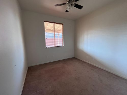 6675 Bruins Ct, Winton CA  95388-9671 exterior