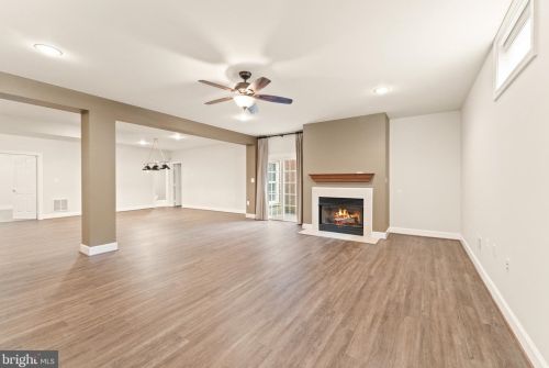 43530 Butler Pl, Leesburg VA 20176-7428 exterior