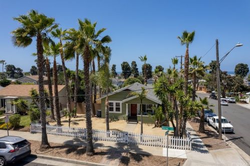 621 Horne St, Oceanside CA  92054-2418 exterior