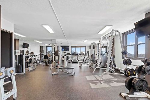 380 Mountain Rd, Union City NJ  07087-7340 exterior