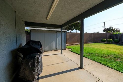 1756 Snowy River St, Valley Home CA  95361-8741 exterior