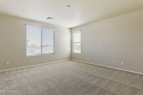 4031 Torrey Pne Ln, Chandler AZ  85249-3871 exterior