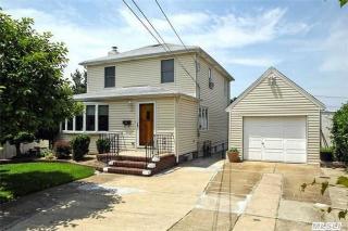 258 Pearl St, Meadowmere Park, NY 11559-1229