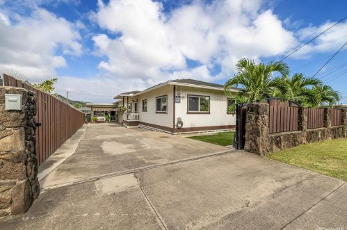 41-569 Poalima St, Waimanalo, HI 96795