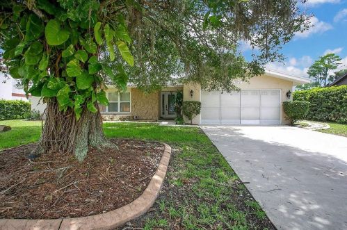 629 Driver Cir, Kissimmee, FL 34759-4112