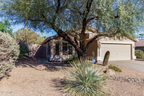 9816 Sunrise Cir, Scottsdale, AZ 85268-6715