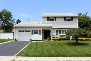 19 Appleton Dr, Hazlet, NJ 07730-2167
