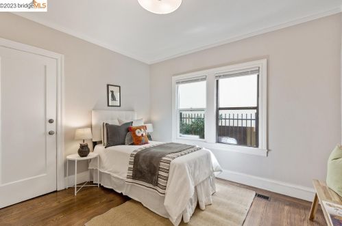1515 Derby St, Berkeley CA  94703-1816 exterior