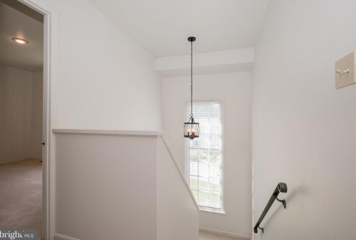 253 Pond Dr, Hockessin DE  19707-9241 exterior