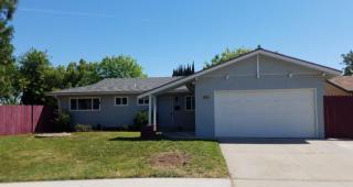 6676 Wolters Ave, Fresno, CA 93710-4233