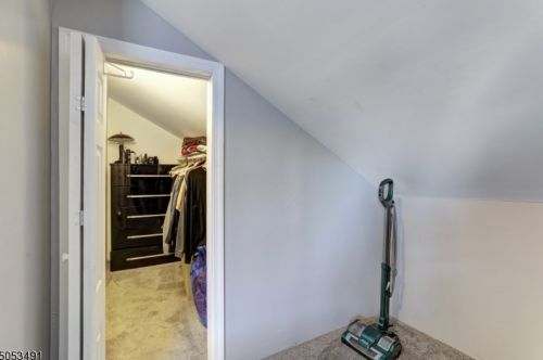 1 Wolf Pl, Irvington NJ  07111-2849 exterior