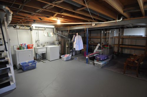 2514 Yates Ave, Darbydale OH  43123-2154 exterior