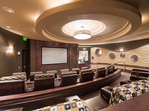 13665 Vanderbilt Dr, Naples FL  34110-6002 exterior