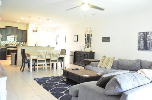 2441 Marshfield Preserve Way, Kissimmee FL 34746-2168 exterior