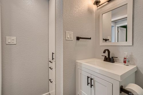 8821 Ithaca Way, Westminster CO 80031-3343 exterior