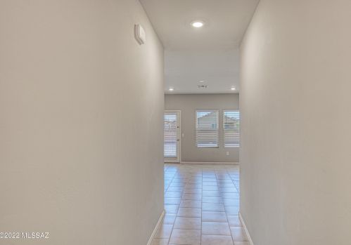 17100 Moore Rd, Marana, AZ 85653-9486