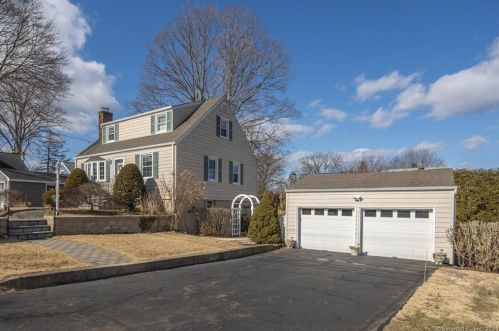 1 Harvard St, Norwalk, CT 06851-3113