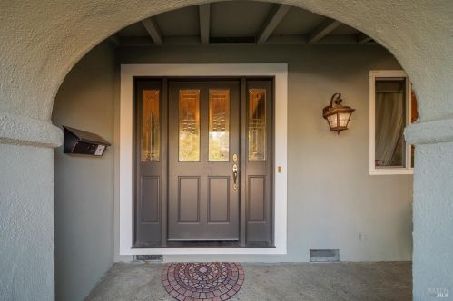 430 Willamette Dr, Vacaville CA  95688-4228 exterior