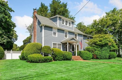 51 Scott Ave, Muttontown, NY 11753-2545