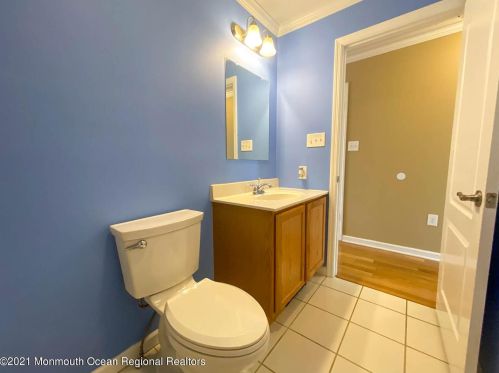 238 Pine Dr, Berkeley Township NJ  08721-3137 exterior