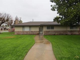 5840 Pembroke Ave, Bakersfield, CA 93308-4021