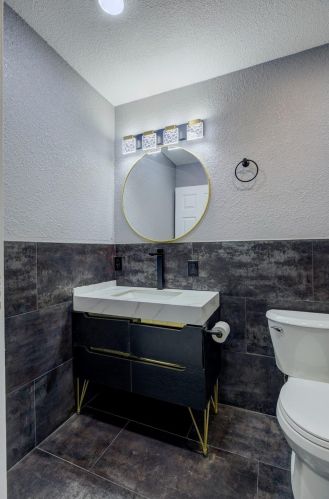 235 Cottonwood St, Woodland CA  95695-3612 exterior