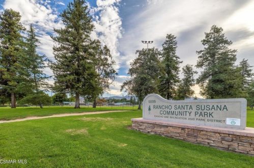 4376 Ish Dr, Simi Valley CA  93063-2945 exterior