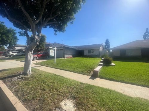 1438 Gladwick St, Long Beach, CA 90746-3804