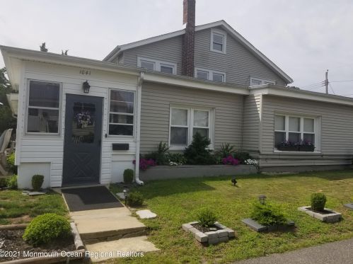 1908 Cottage Pl, Belmar, NJ 07719-3333