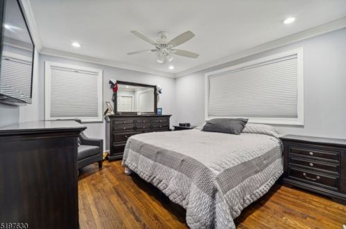 83 Mcnomee St, Oakland NJ  07436-2609 exterior