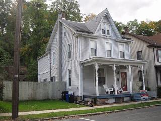 206 2nd St, Lemoyne, PA 17043-1101