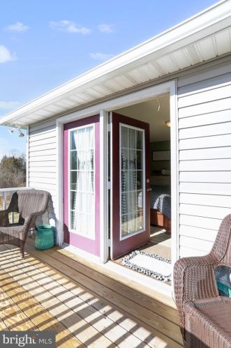 52 Oak Crest Dr, Richmond National Battlefiel VA  22835-1579 exterior