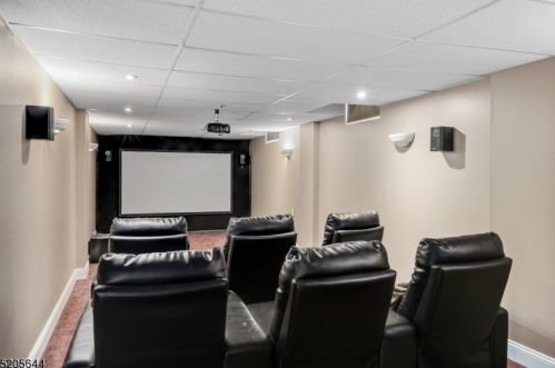 409 Beverwyck Rd, Parsippany NJ  07054-1537 exterior