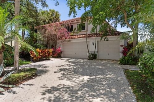 2785 Hampton Cir, Delray Beach, FL 33445-7124