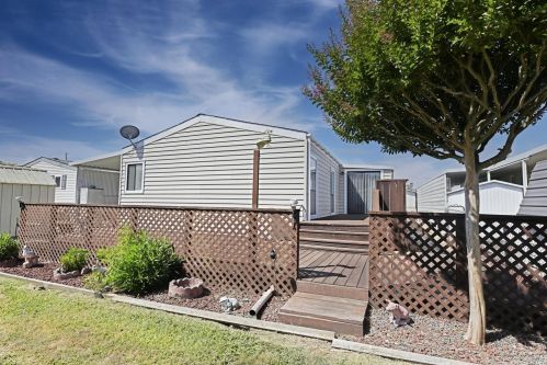 8028 Cliffrose St, Windsor CA  95492-9539 exterior