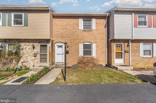 97 Queen Ave, West Enola, PA 17025-2338