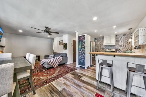 2530 William Ave, South Lake Tahoe CA  96150-7636 exterior