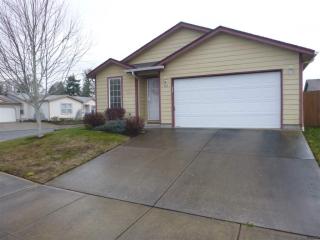 906 Molokai St, Salem, OR 97317-0082