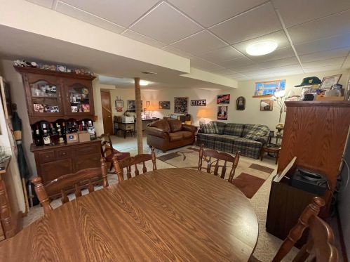 6220 82 St, Kenosha WI 53142-1865 exterior