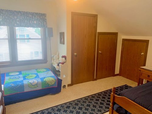 5375 Quaas Dr, West Bend WI  53095-8719 exterior