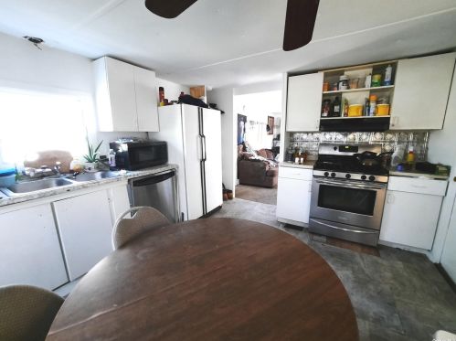 620 Montauk Hwy, West Hampton Beach, NY 11978-1814