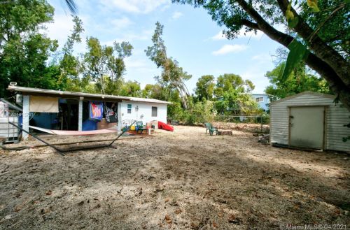 7 Coral Dr, Key Largo FL  33037-4360 exterior