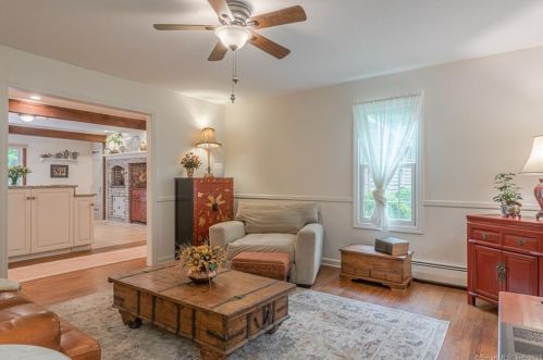 75 Great Ring Rd, Sandy Hook CT 06482-1605 exterior