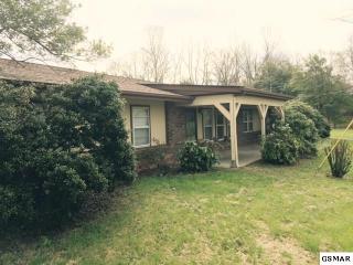 1630 Middle Creek Rd, Pigeon Forge TN  37862-2951 exterior