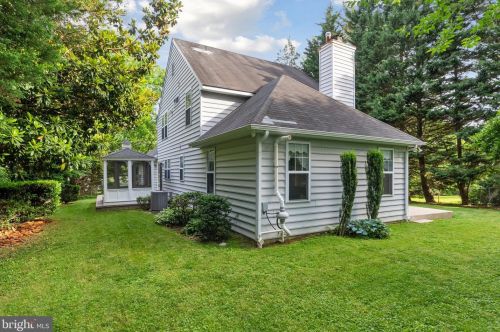 617 Grand Ave, Pittsburgh PA  19083-3224 exterior