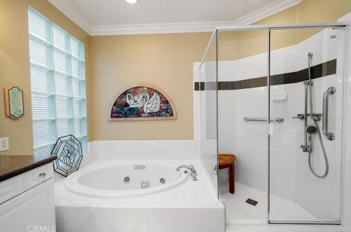 304 Goldenwest St, Huntington Beach CA 92648-2600 exterior