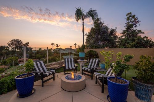 2562 Grandview St, San Diego CA 92110-1031 exterior