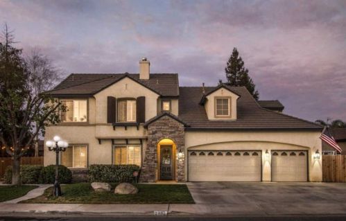 2492 Nancy Ave, Porterville, CA 93257-7520
