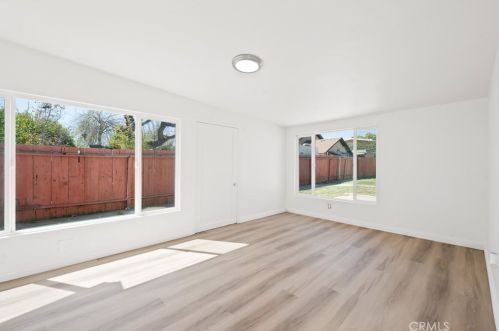 340 Willow Ave, Rialto CA  92376-5832 exterior