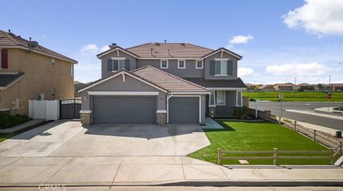 905 Finnegan Way, Perris, CA 92571-7631